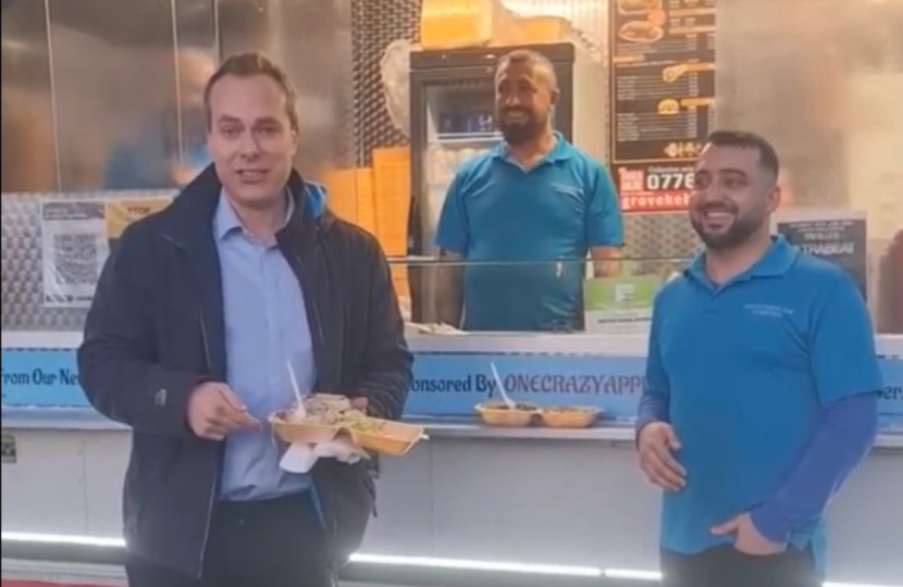 David encourages people to vote for Grove Kebab Van at Kebab Awards 2022