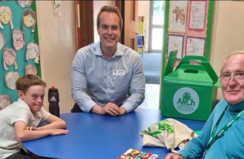 David visits Willowcroft Community School to support the ARCh programme