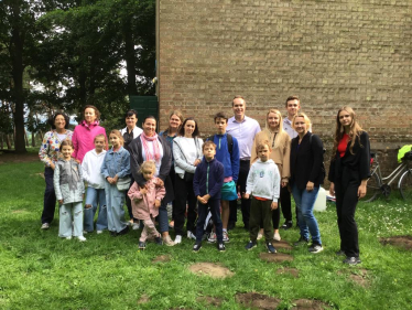 David meets Ukrainian refugees in Faringdon and Wallingford