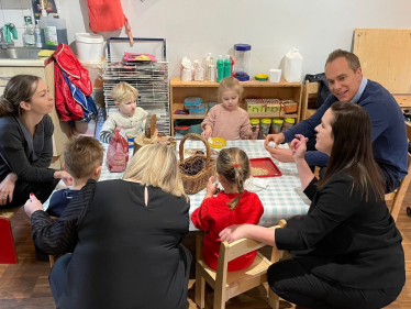 David visits Busy Bees in Ardington