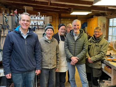 David visits the Men’s Shed in Sutton Courtenay